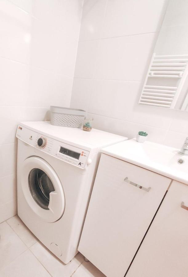 Studio Apartment Sanya #2 Ljubljana Kültér fotó